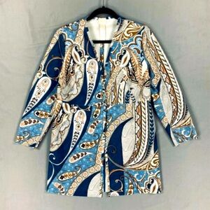 CHICOS Faux Microsuede Medium 2
Blue Paisley Floral